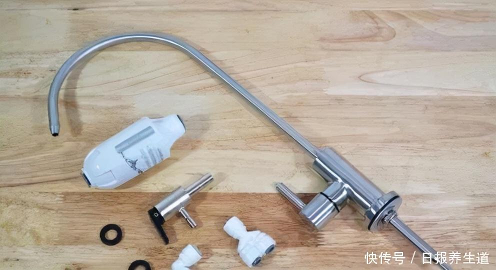 全面提升生活品質 安吉爾廚房全能凈水器真實開箱實測與核心配件詳解
